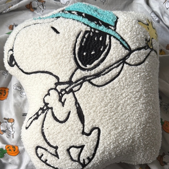 Snoopy Fishing Pillow - Picture 1 of 1